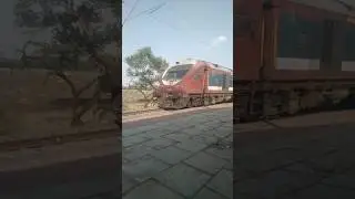 रेलवे स्टेशन इंदौर से रतलाम डेमो  #train #indore #ratlam #badnagar #indianrailway #shortsvideo