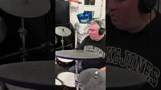 Hotel drumless