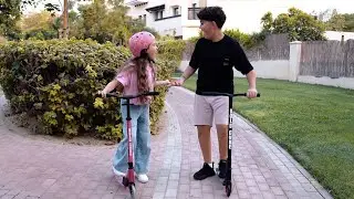 Boldcube Scooters Unboxing | Toy Triangle - فتح صندوق سكوترات بولدكيوب