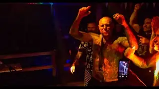 Podw&oacute;rkowi Chuligani - Tattoo Kr&oacute;l _ Ślub Niewczas&oacute;w, drugi bis ostatni numer, Gaj 24 Maj 2025 