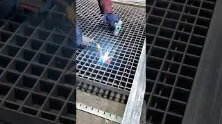 Welding Strong Metal Grating For Industrial Infrastructure Construction