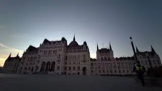 Budapest, Kossuth Lajos t&eacute;r - 4K. Time Lapse  - Fimi Palm Gimbal Camera