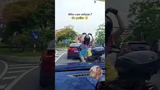 short girl | Big bike | cute girl 🥰 | #funny #bikerider #bike #shorts #trending #funnyreel