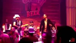 Jonny e L&eacute;o - Delegada - Country Beer