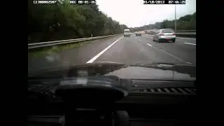 SIX POLICE CARS NICK A CRIM! Rolling roadblock caught on dashcam!
