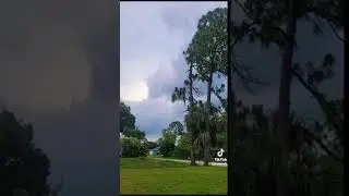Strange Sounds From the Sky in Florida 🤔