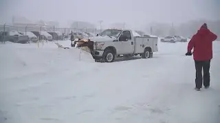 The latest on snowstorm in Hartford and North Haven