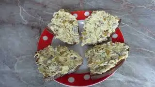 Намазка на хлеб. | Spread on bread.