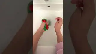 Washing a Squishy Cat Paw! 🐾✨ #squishysensation #cute #squishysounds
