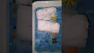 ASMR-FREEZER FROST CAKE CRUNCHES/YUMMY BITES/#crunchyasmr #iceasmr #freezerfrost #crunchysound #ice