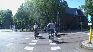 Cycling in Amsterdam (78):  Apollolaan