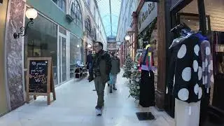 Paris City Center Walk &ndash; Iconic Pathways