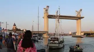 TIME LAPSE LEV&Eacute;E PONT FLAUBERT ET ARRIV&Eacute;E BATEAUX ARMADA