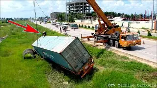 Please Drive Safely!! Container Truck​ Falling Down From Highway Road Recovery By Huge Crane Lift