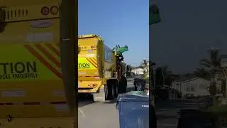Big yellow garbage truck #garbagetruck #recycle #garbage #yellow