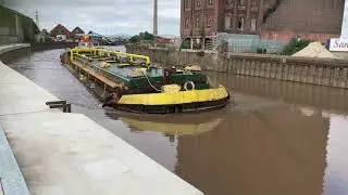 River Hull Willminton rail bridge