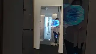 Next‑Gen Advertising: Holographic Art on Smart Mirrors