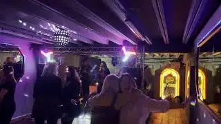 Funk Soulsation - Play that funky music