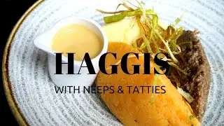 Eating Haggis, Neeps and Tatties for lunch in Edinburgh, Scotland