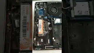 Запихнули два диска вместо одного. Ноутбук Dell.