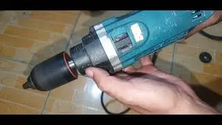 Thanh lý khoan điện makita điện 220v giá 300k SĐT : 0333018050