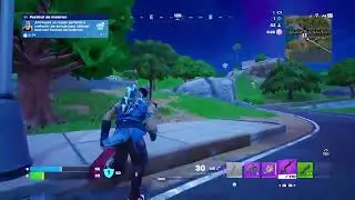 Jugando Fortnite
