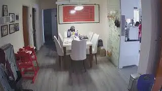 Tempered Glass Explodes On Its Own And Shocks People - 1182289