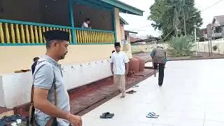 Shalat Jumat, di Masjid Sultan Ternate