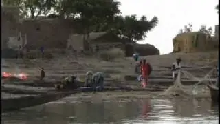 Ballade en pinasse sur le Niger à Mopti (Mali)