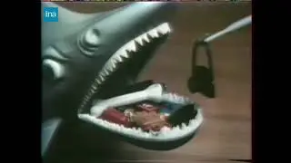 Ideal's Jaws board game commercial 1979 in French