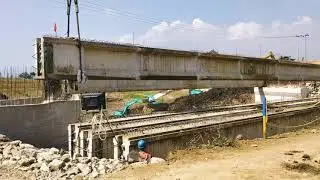 ERECTION GIRDER JEMBATAN DENGAN METODE LIFTING (FLOODWAY CISANGKUY) || lifting pci girder method