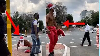 Бодибилдер идет по Южной Африке 🇿🇦 без рубашки