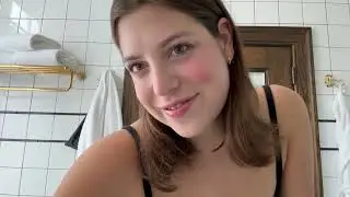 Singer Grace Enger's Guide to Morning-After Makeup | Beauty Secrets | Vogue (Fauxgue)