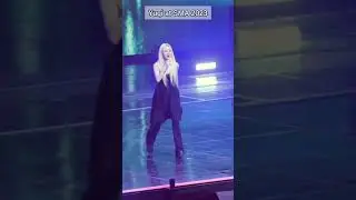 Yuqi changed the choreo of her part in 'My Bag' #gidle #mybag #yuqi #seoulmusicawards