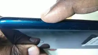 Samsung Galaxy M31 &mdash; вставьте SIM-карту и карту MicroSD