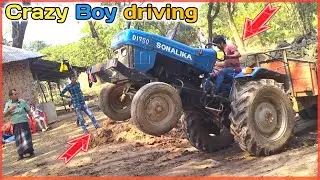 Sonalika 750-DI Tractor stunt while mud loading by CAT Excavtor||mati kata gar||veku gari||SKR VLOGS