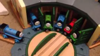 Christmas Crisis (Thomas Wooden Railway Tales #12)