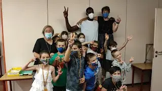 Moussa visita l''escola andorrana d'Encamp el darrer dia del curs.