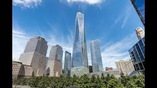 New York - One World Trade Centre and Statue of Liberty