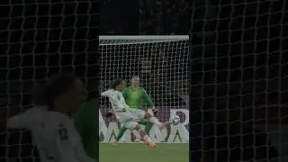 Chevalier&rsquo;s incredible stop. 🤯🛑&nbsp; #PSG #Ligue1 #Chevalier