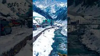 Snow Covered Mountains | Winter Wonderland ❄️ #shorts #shortsfeed #travel #snow