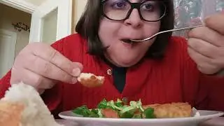 MUKBANG - leftover pasta + cod nuggets with valerian and tomatoes + banana and orange