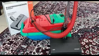 AEG VAMPYR BOOGIE Vacuum Cleaner --Vintage-- with power Nozzle from 1990