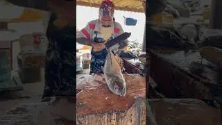 Super Fast Big Trevally Fish Cutting Skills! 🐟 Expert Knife Skills at Busy Fish Market #shorts