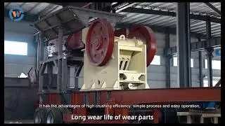 Wheel type mobile crusher