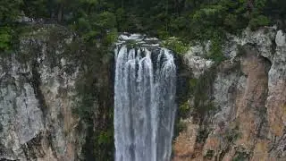 drone video purlingbrook falls in springbrook, qld