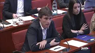 Intervenci&oacute; inicial en PR JUNTS+ Col&middot;lapse accessos N i O C 17 a Vic a CTH Parlament Cat