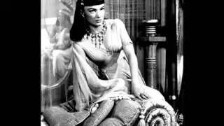 Anne Baxter