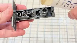 How to fix a Stiff Door Handle By Cleaning And Oiling #howto 