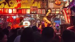 Kelley's Heroes at Roberts Western World Nashville TN Slick Joe Fick